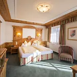 Waidringer Hof 4 Sterne Superior Hotel 4*