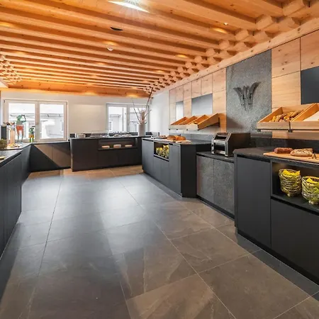 Hotel Waidringer Hof 4 Sterne Superior 4*