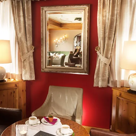 Waidringer Hof 4 Sterne Superior Hotel 4*