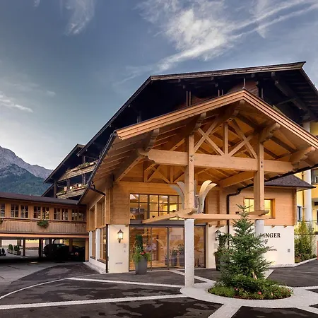 Waidringer Hof 4 Sterne Superior Hotel