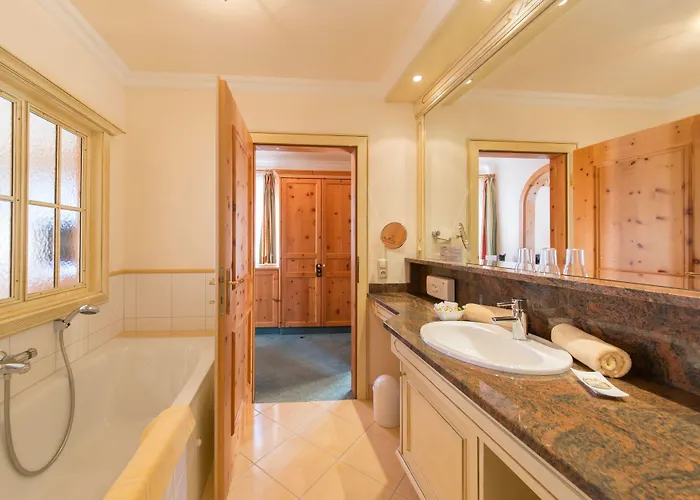 Waidringer Hof 4 Sterne Superior 4*