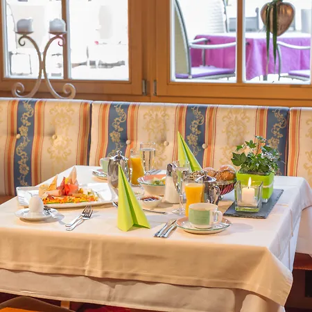 Waidringer Hof 4 Sterne Superior 호텔