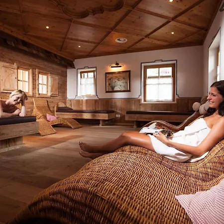 Waidringer Hof 4 Sterne Superior Otel 4*